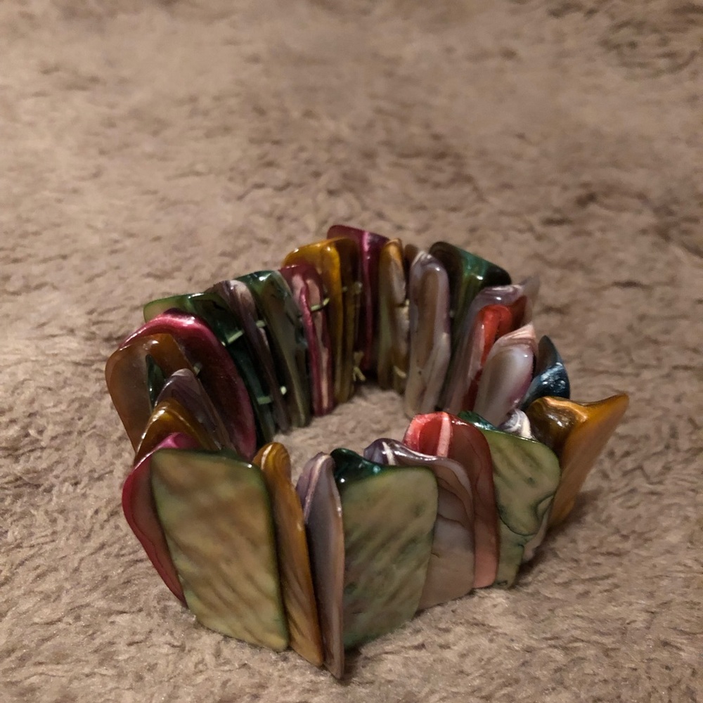 Gorgeous flat stone colorful elastic bracelet